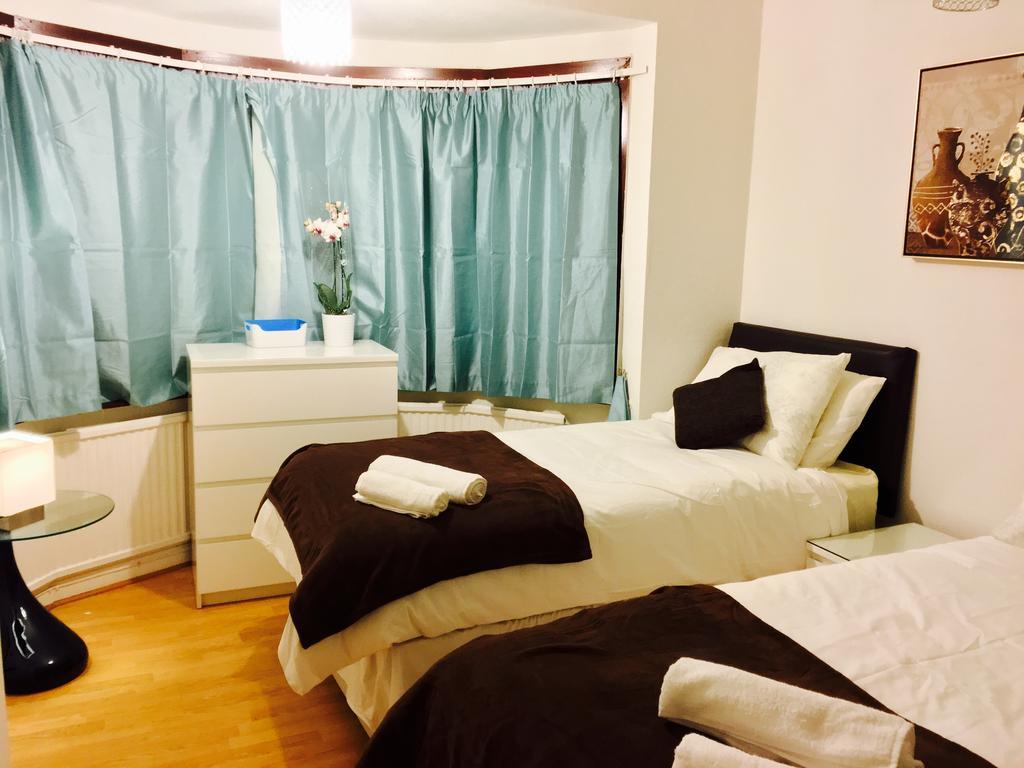 לונדון Gable Lodge מראה חיצוני תמונה